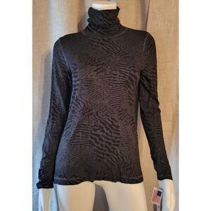 Sno Skins New with Tags Smoking Abstract Turtleneck Pullover Top Size M USA